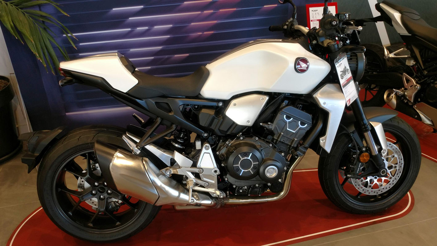 Honda CB1000R+ at Servihonda.